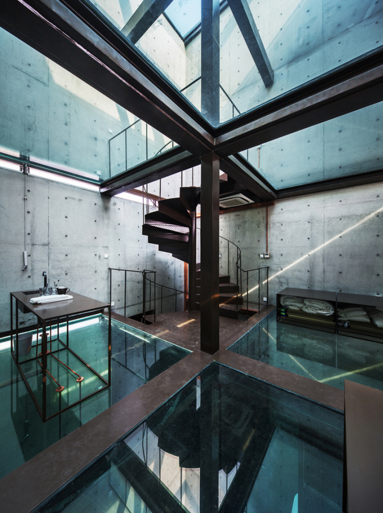 vertical-glass-house-atelier-fcjz
